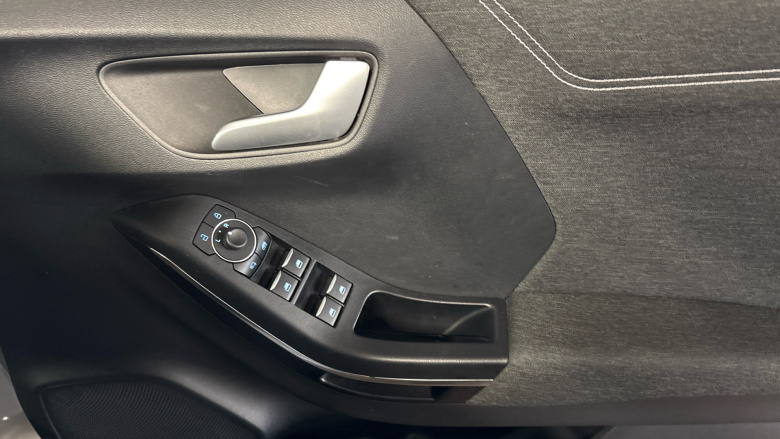 Ford Puma 1.0 EcoBoost Hybrid mHEV Titanium 5dr Petrol Hatchback